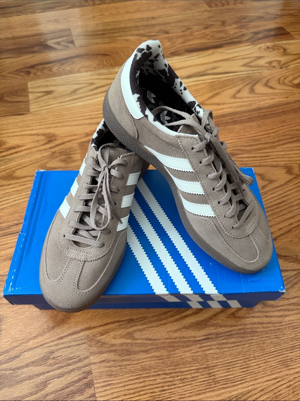 NIB Adidas WOMEN’S Handball Spezial Chalky Brown Cow Print - Picture 2 of 5